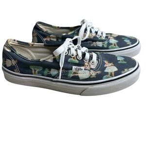 Vans Women’s Hula Girl Aloha Canvas Sneakers. Size 9